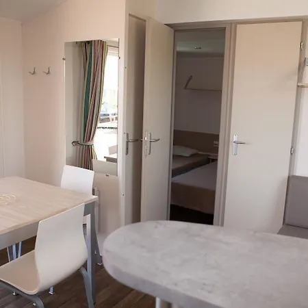 Odalys - Les Almadies 4* Ла-Транш-сюр-Мер